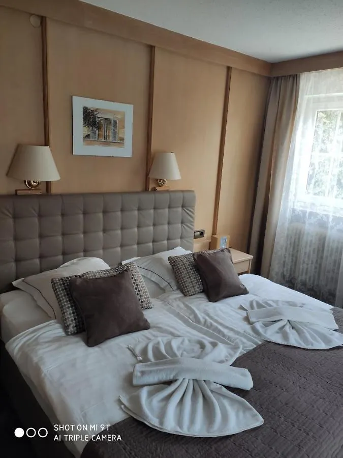 Hotel Hotel-Restaurant Zum Hirschhaus Ruhpolding